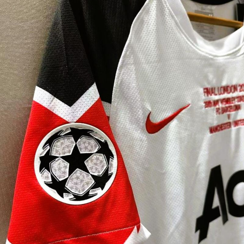 2010-2011 Manchester United Away  UCL