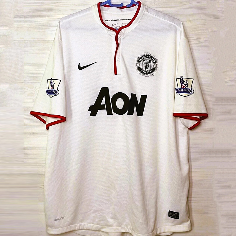 2012-2013  Manchester United Away