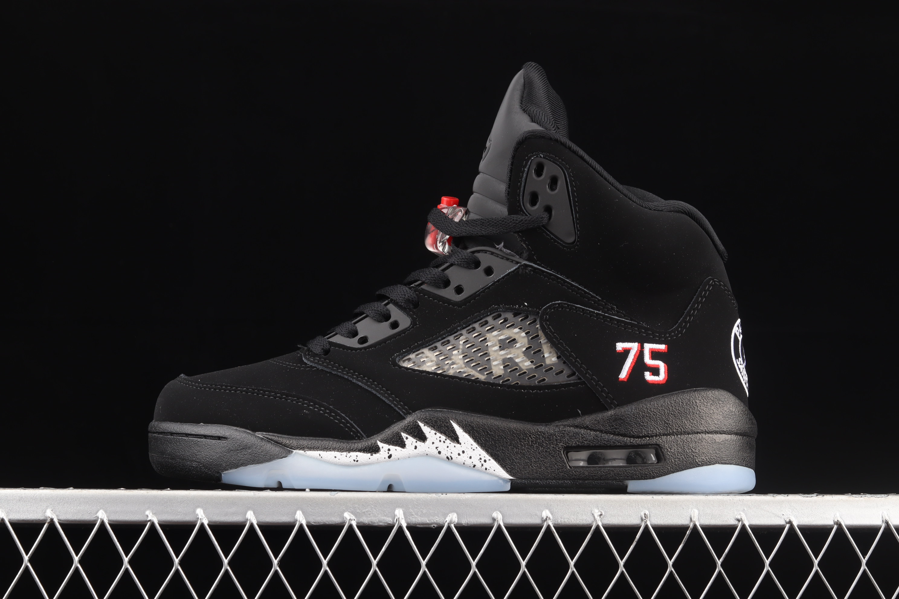 AJ5