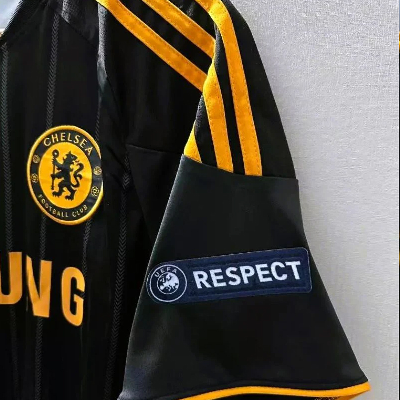 2010-2011 Chelsea Away