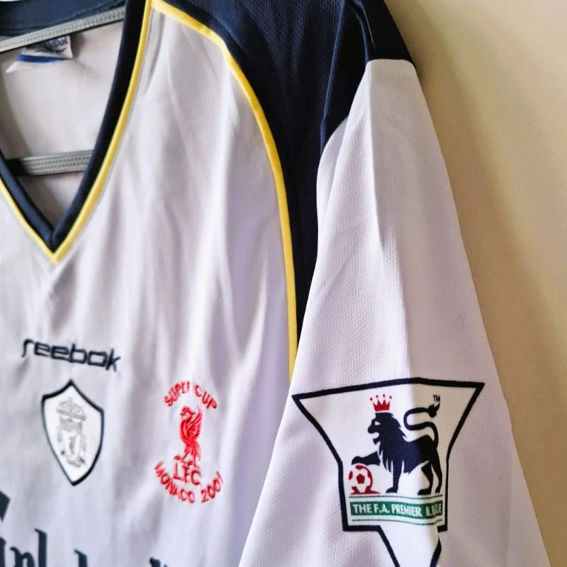 2001-2002 Liv  Away