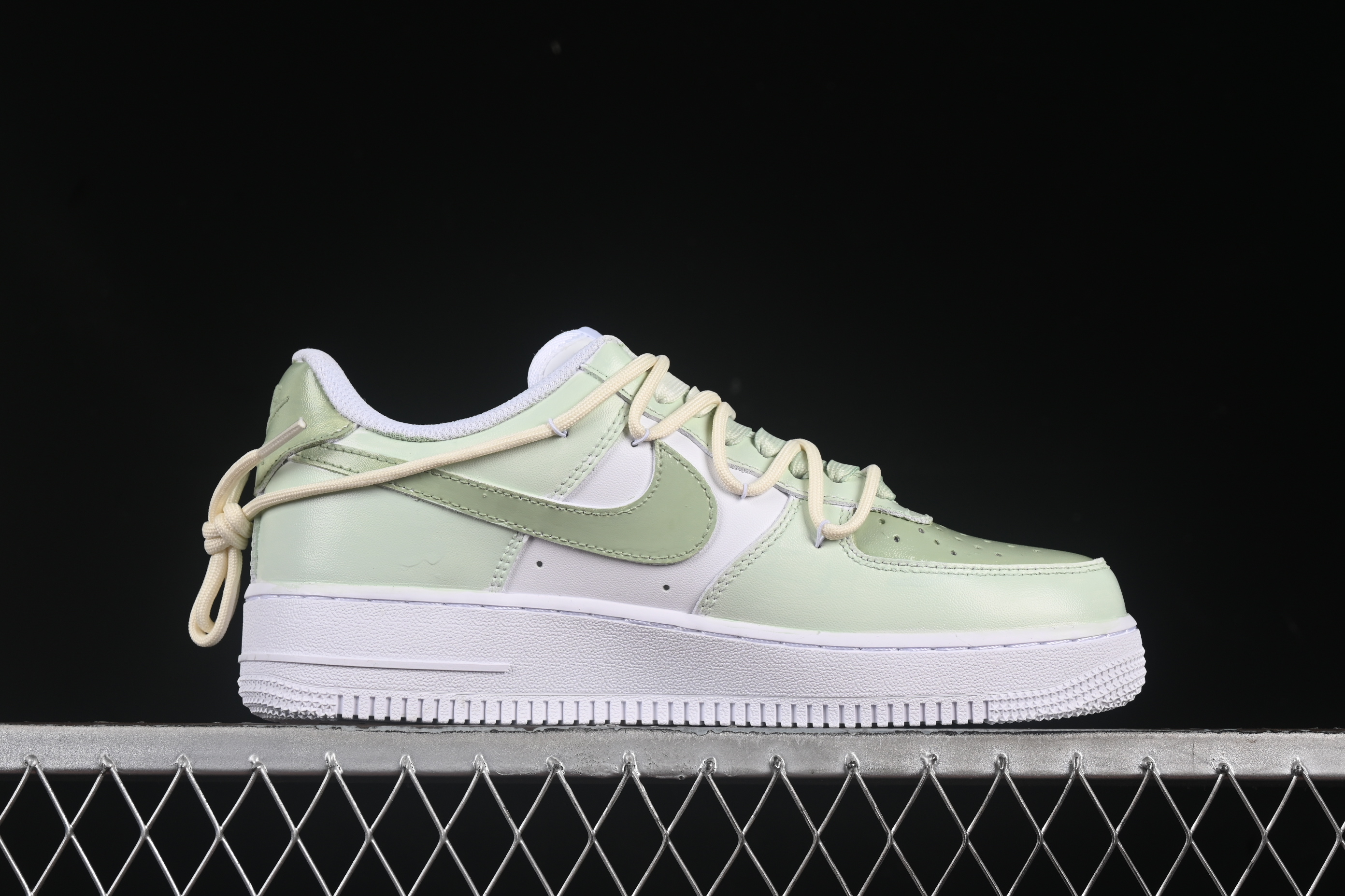 Nk Air Force 1