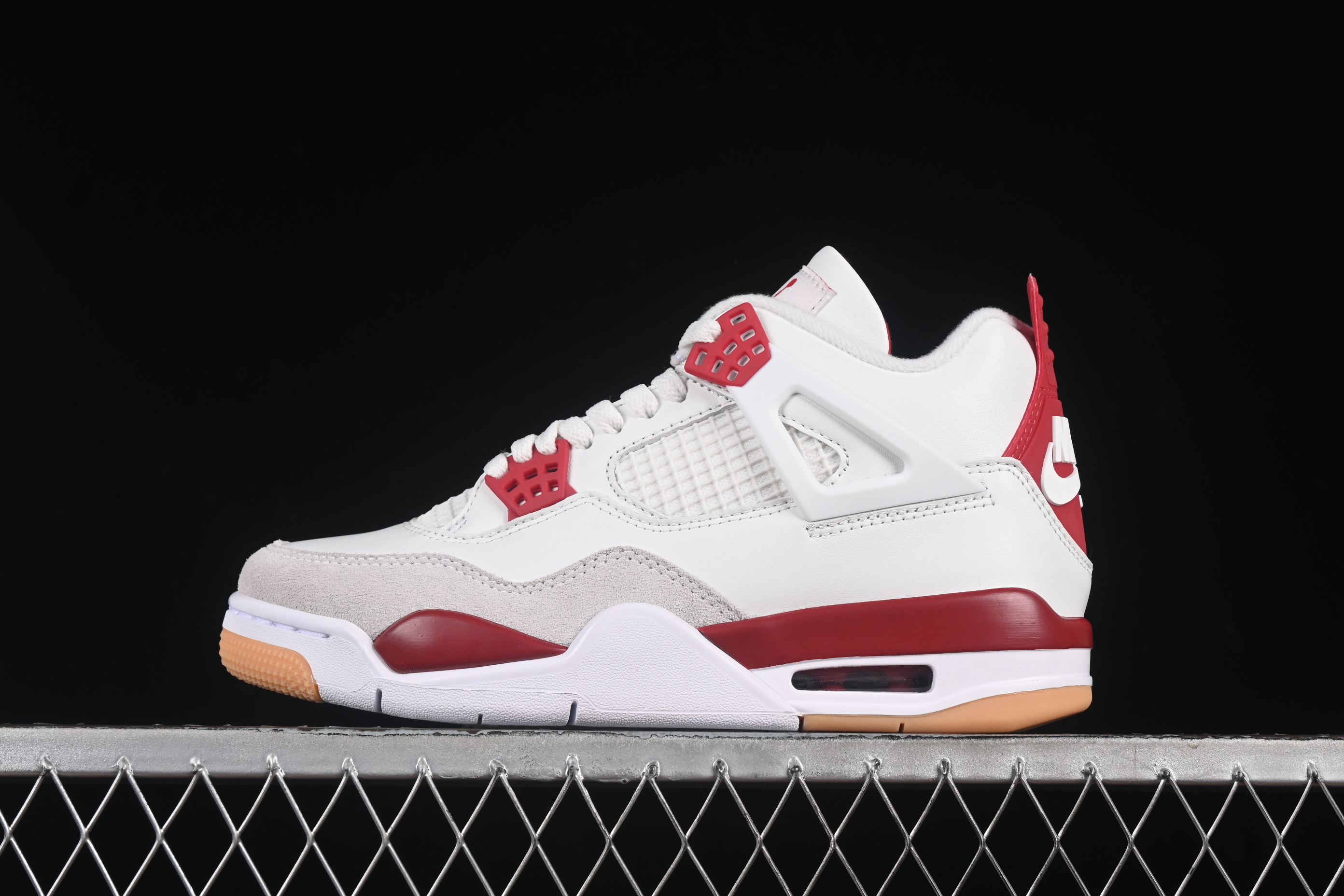 AJ4