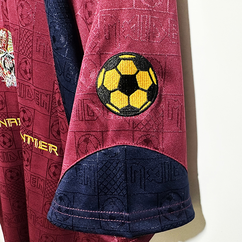 2010 Iron Maiden West Ham United Away