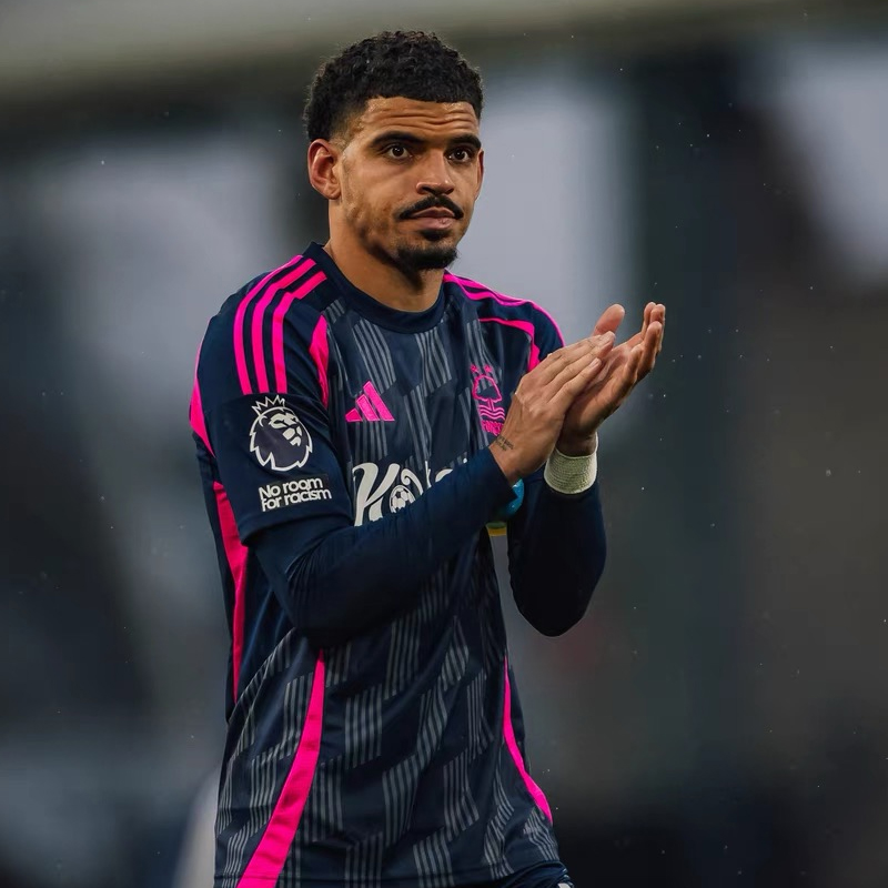 2024-2025 Nottingham Forest Away