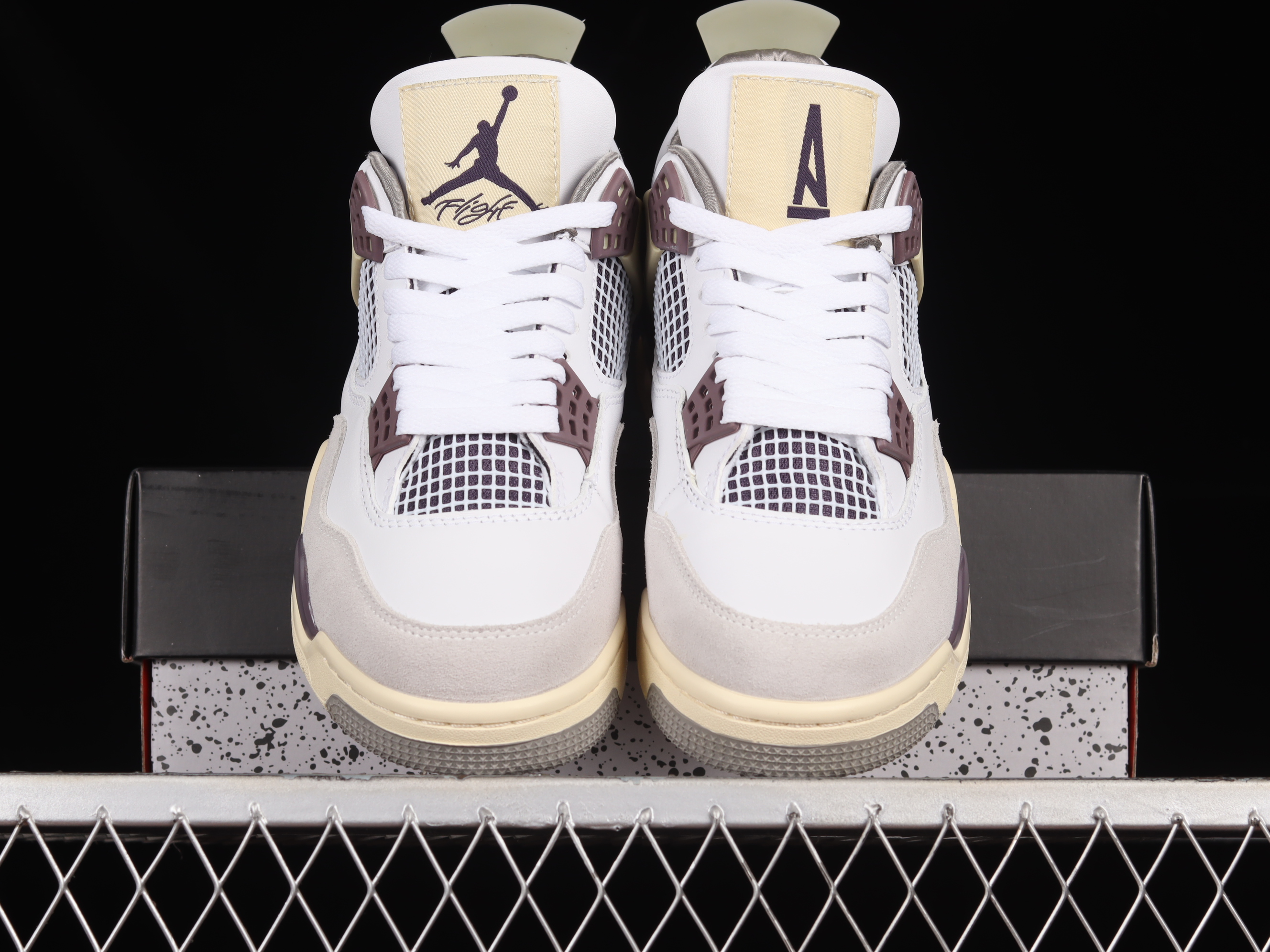 AJ4