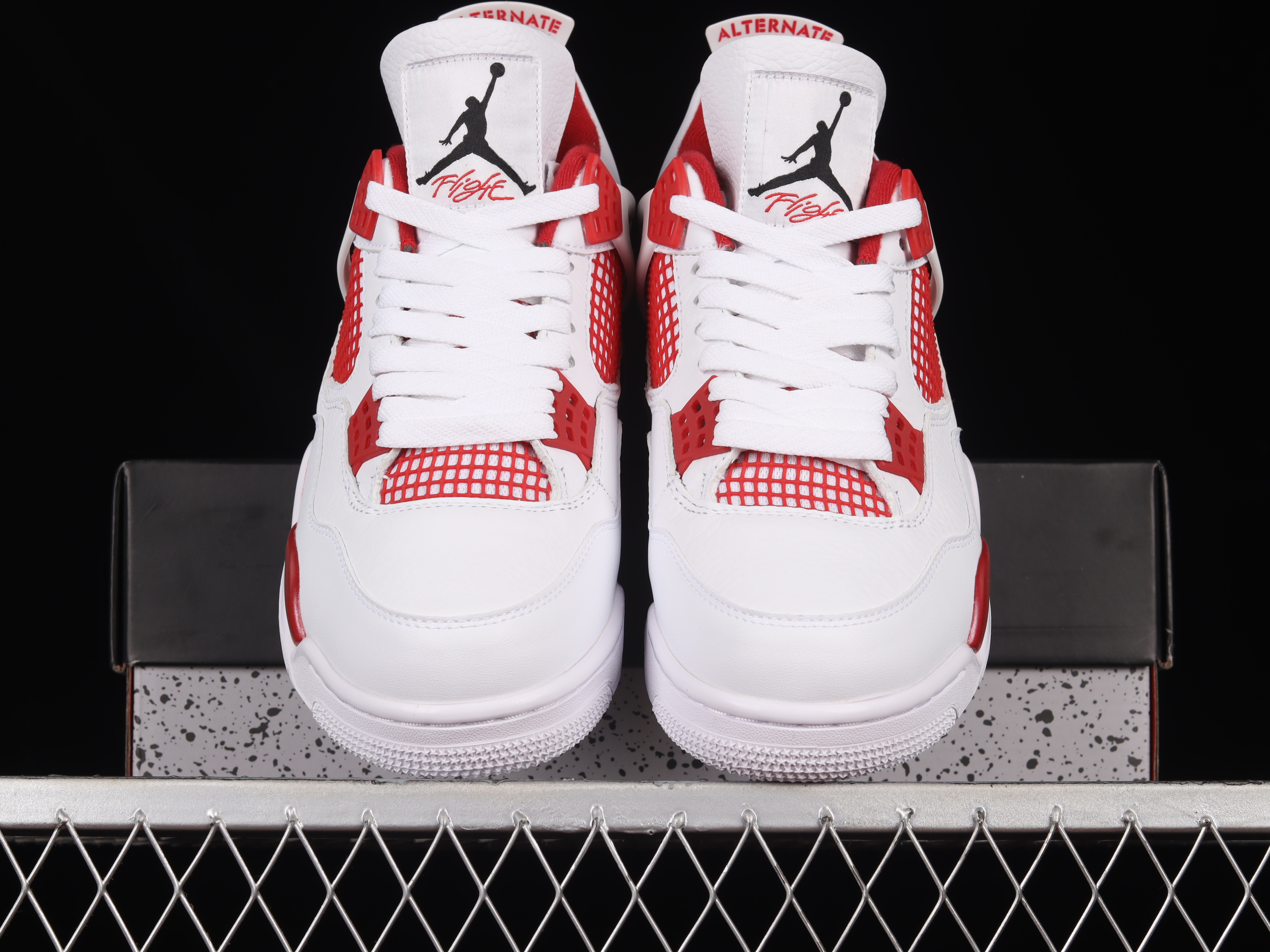 AJ4