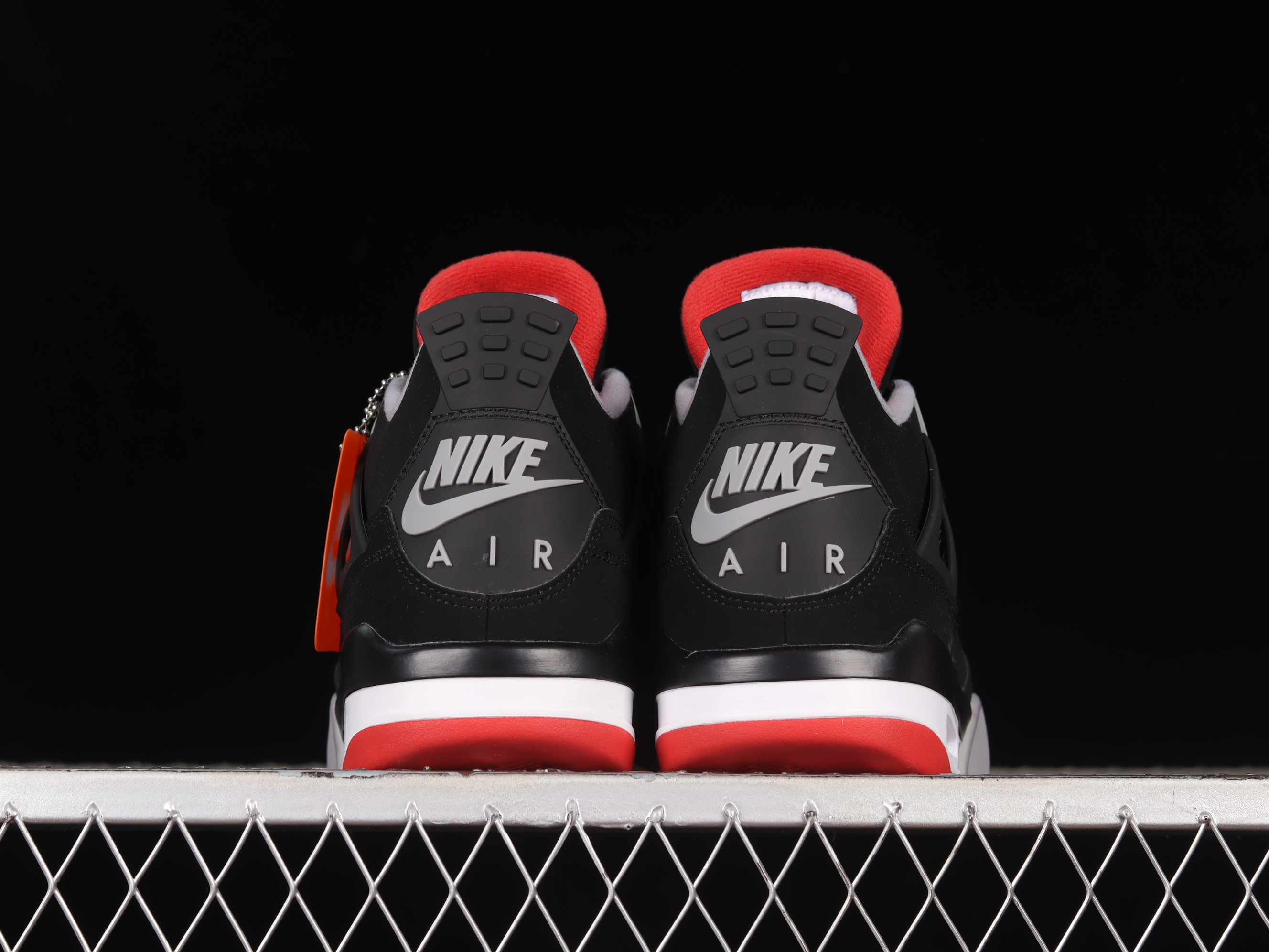 AJ4