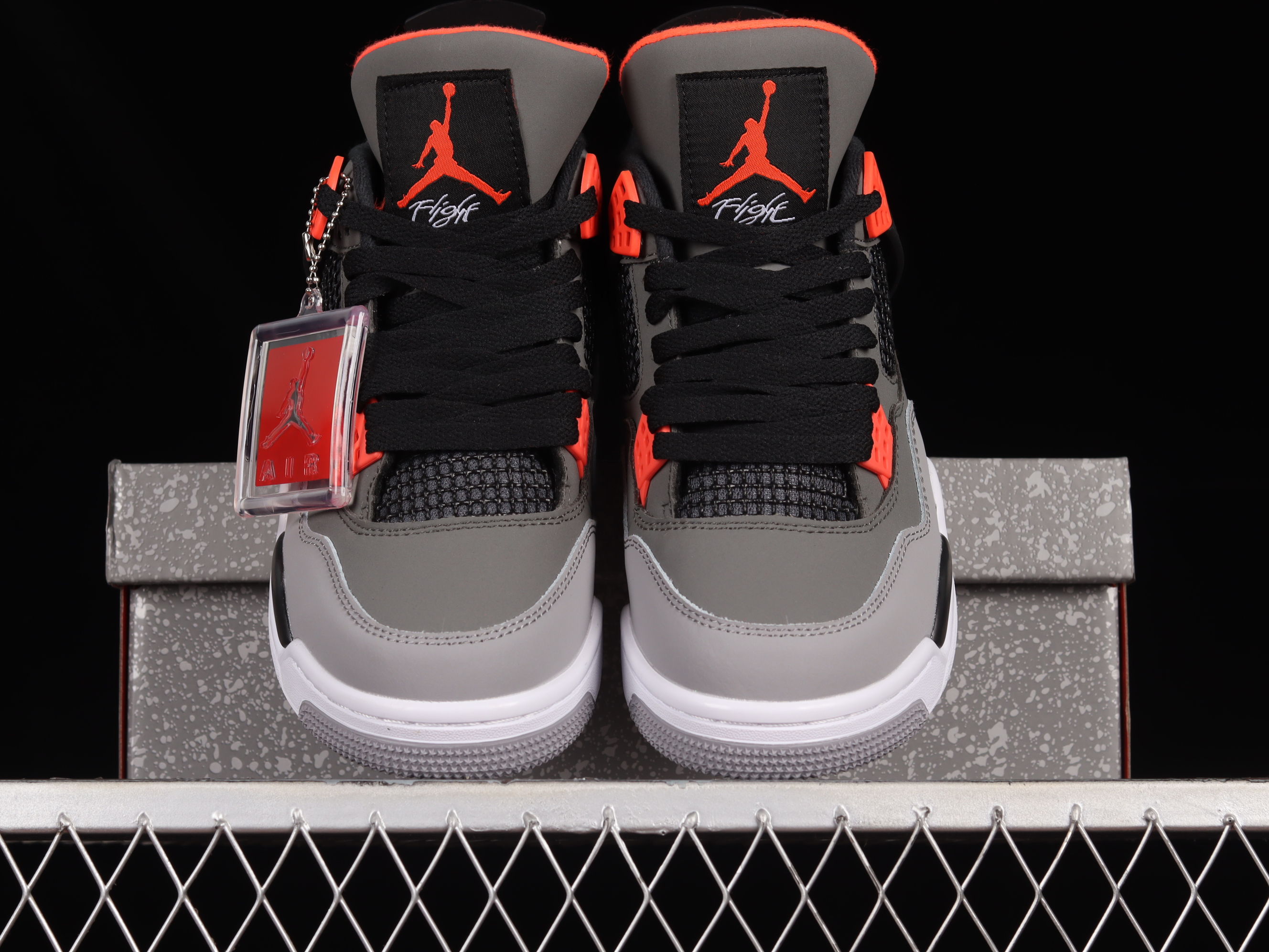 AJ4