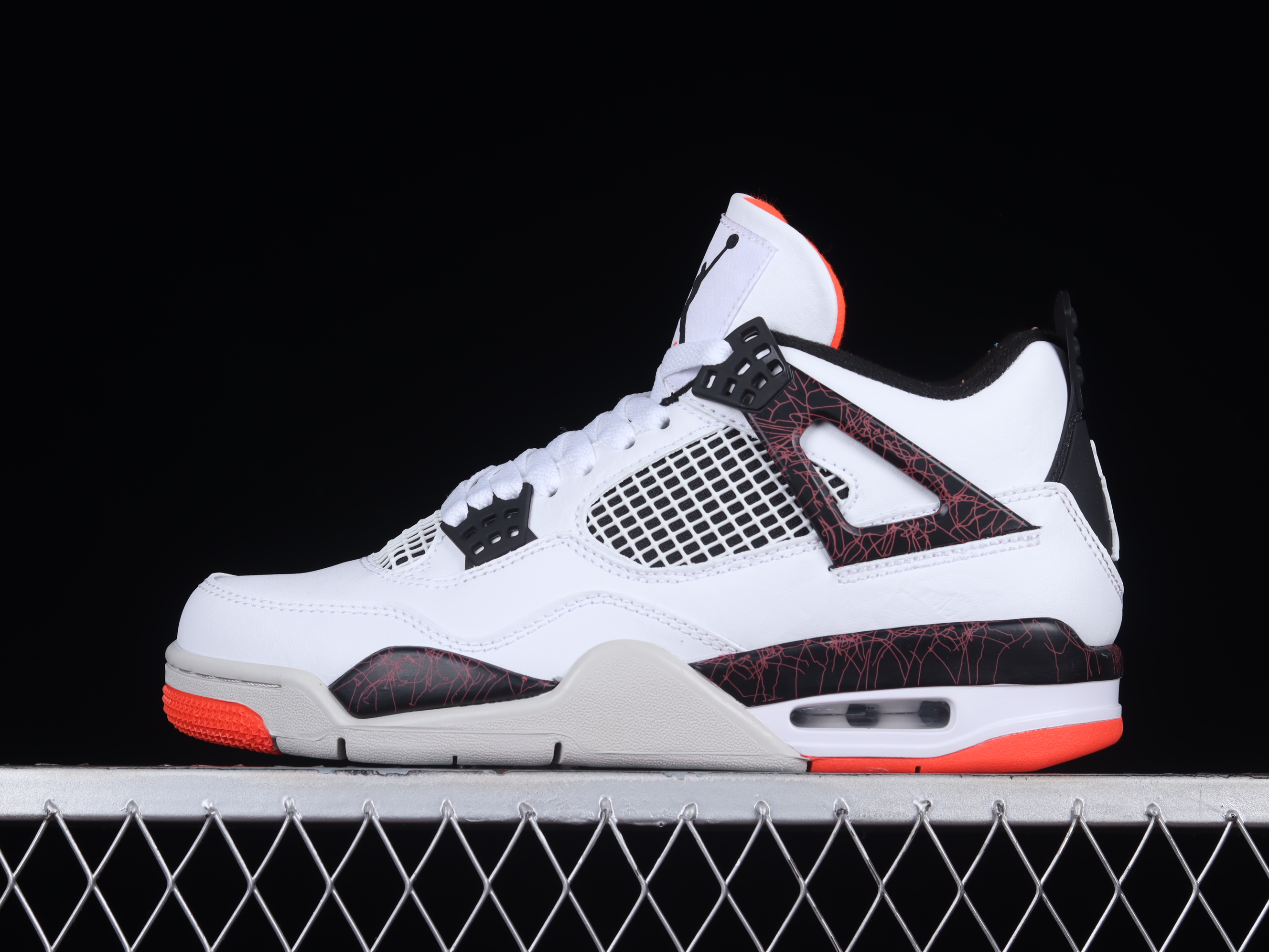 AJ4