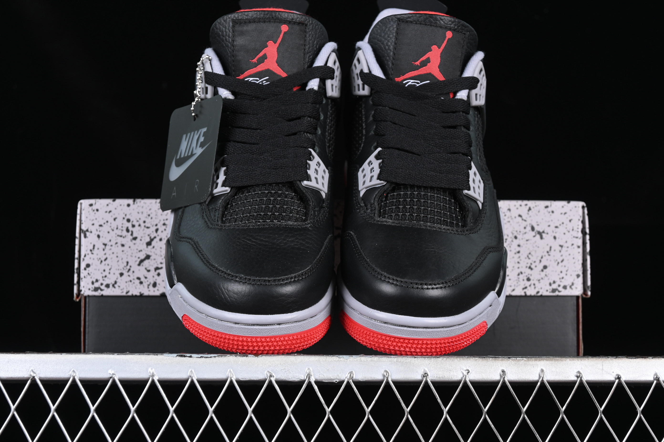 AJ4