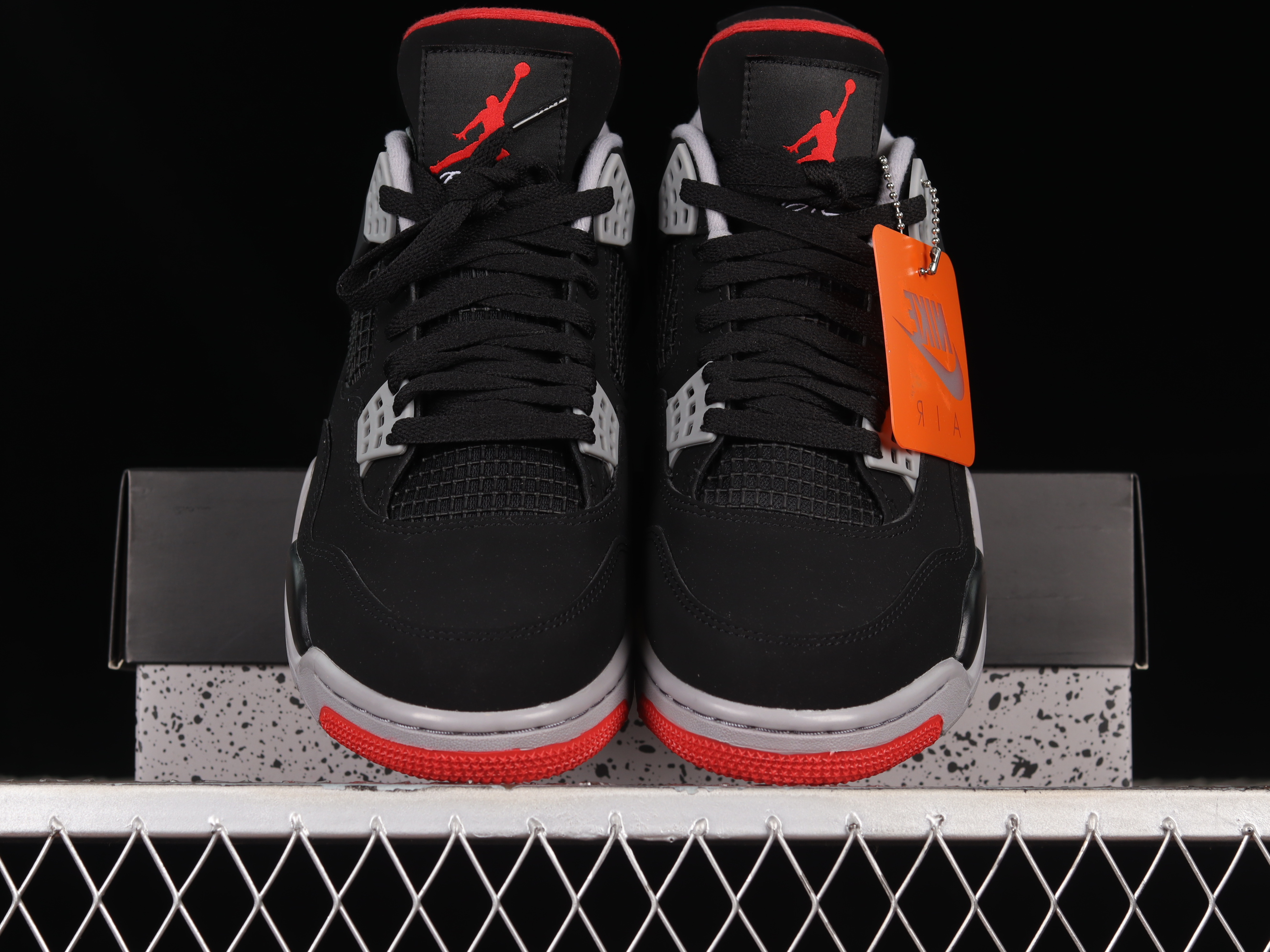 AJ4
