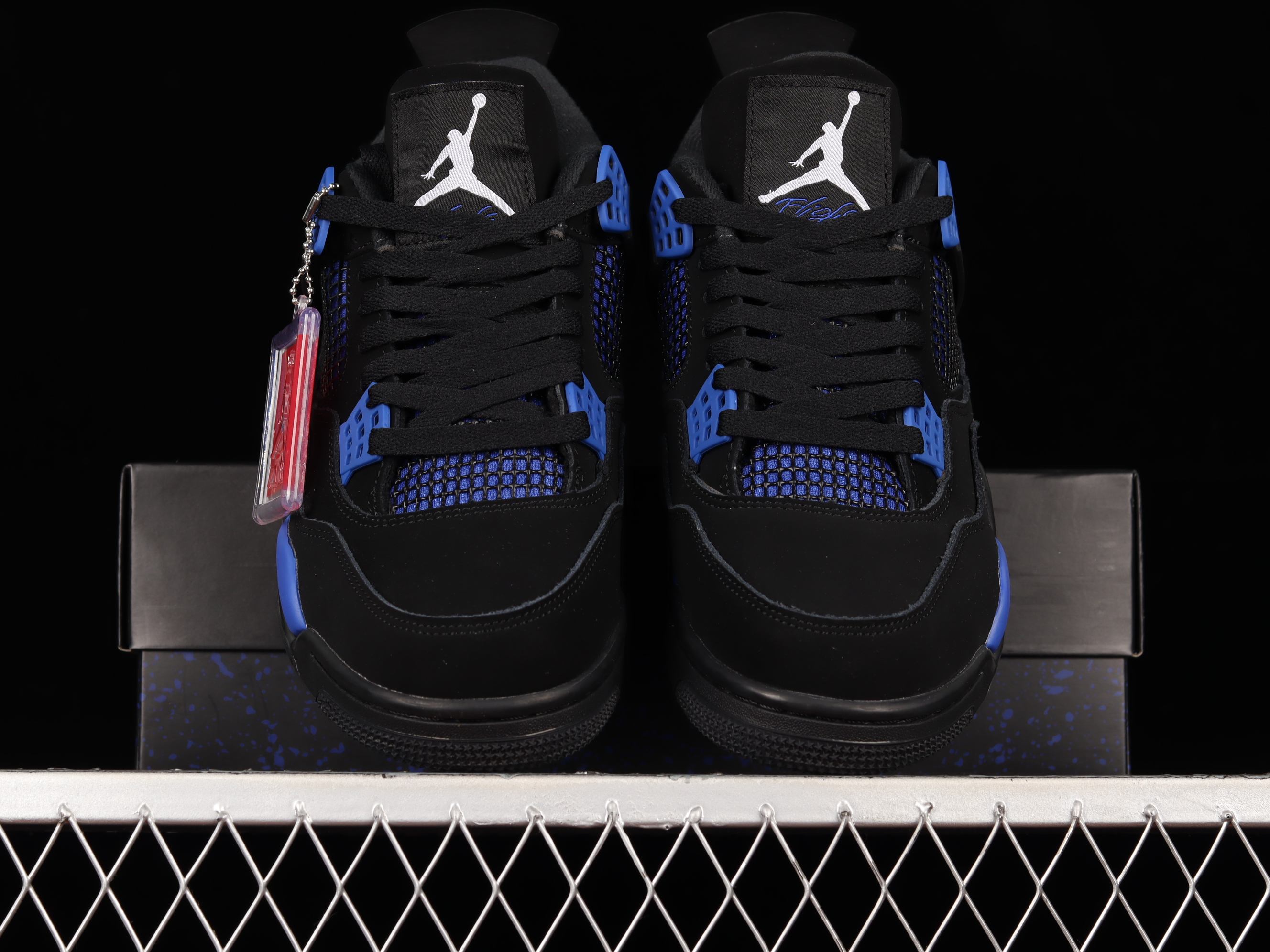 AJ4