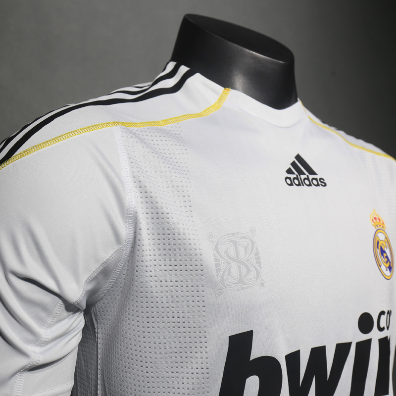 2009-2010 Real Madrid Home Player version