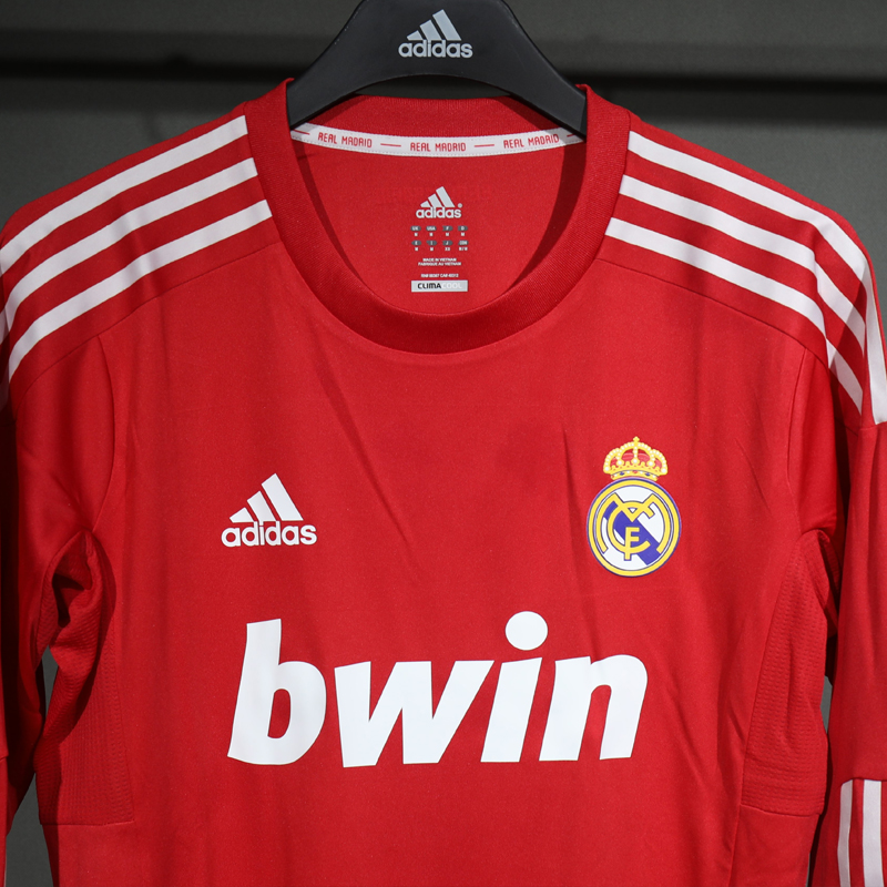 2011-2012 Real Madrid Third Player version