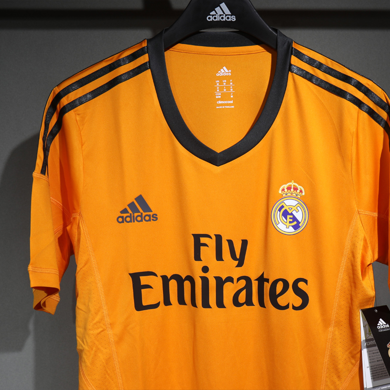 2013-2014 Real Madrid Third Player version