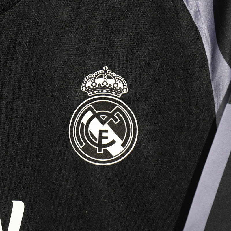 2016-2017 Real Madrid Third Player version