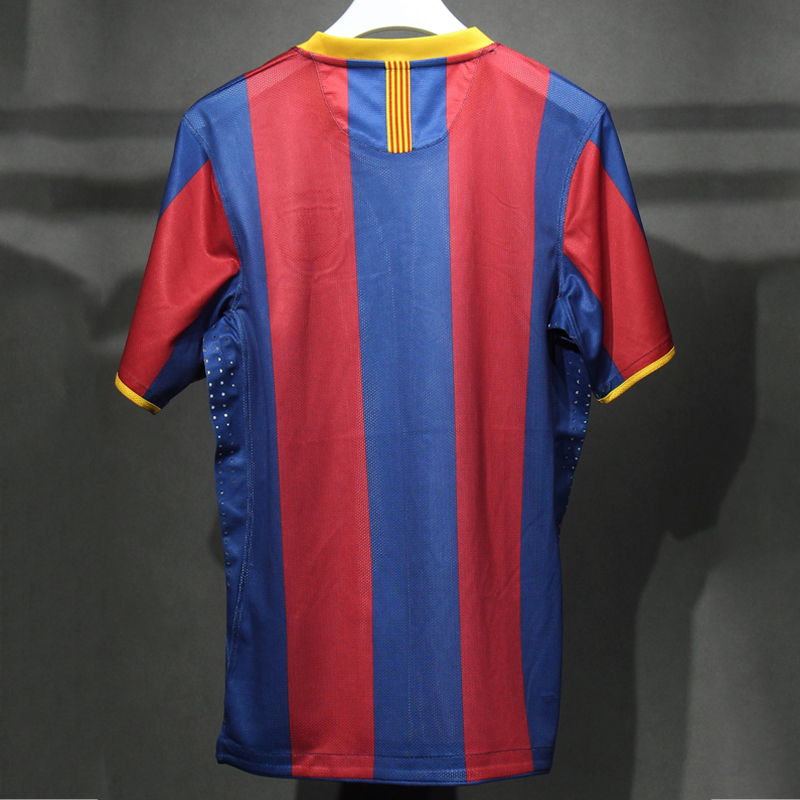 2010-2011 (Barcelona) Home Player version