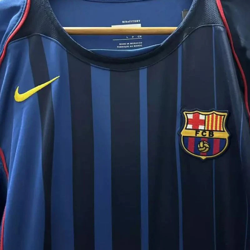 2004-2005 (Barcelona) Away