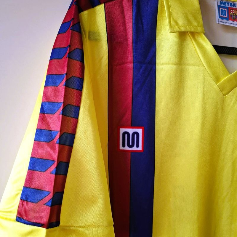 1983-1984 (Barcelona) Away