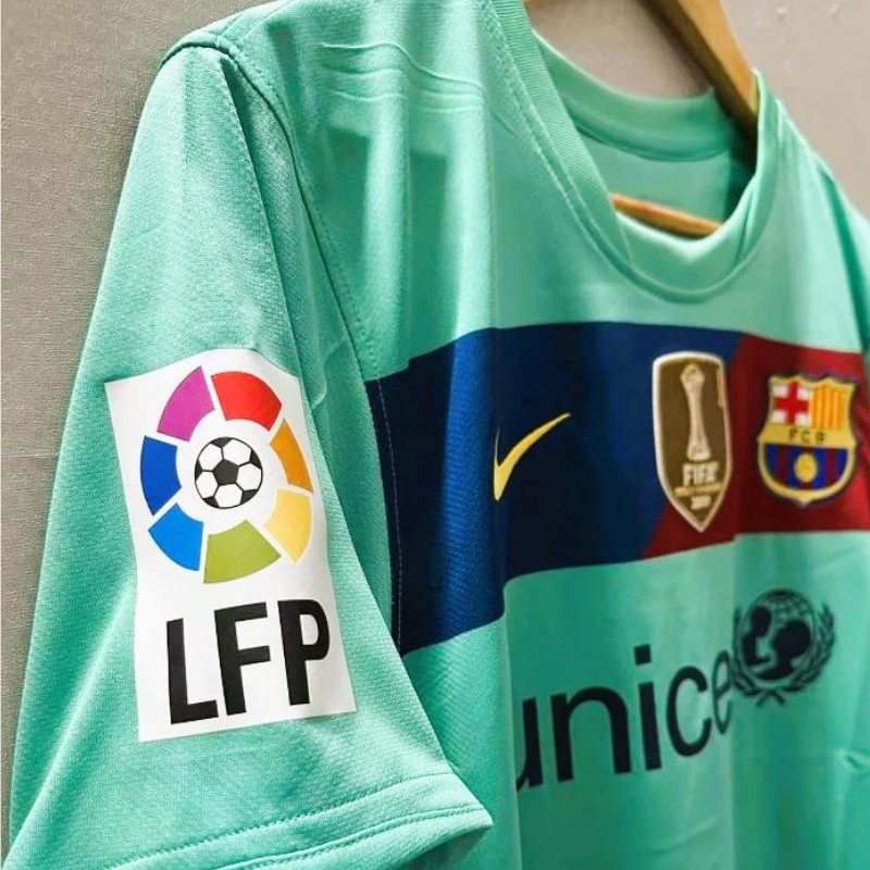 2010-2011 (Barcelona) Away