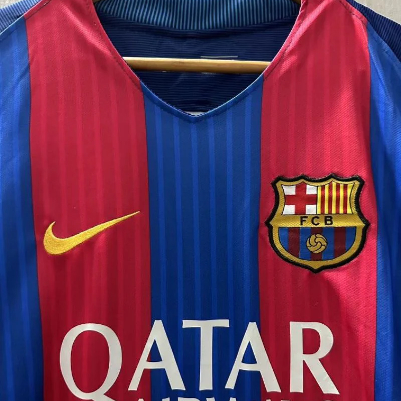 2016-2017 Barcelona Home