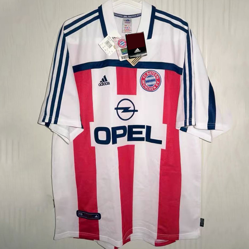 2000-2001 Bayern Munich Away