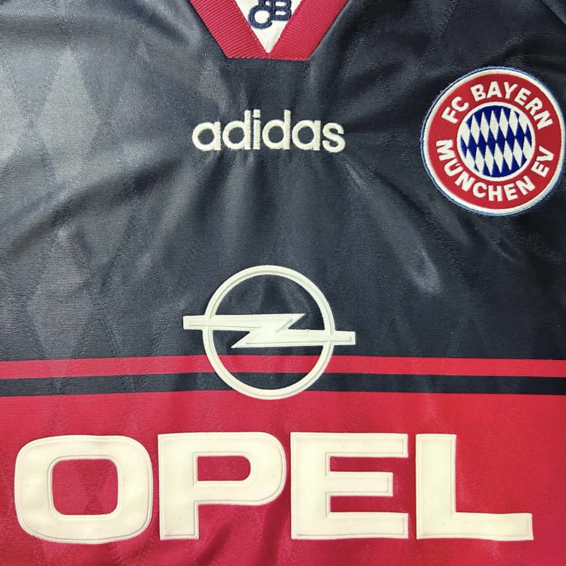 1997-1999 Bayern Munich Away