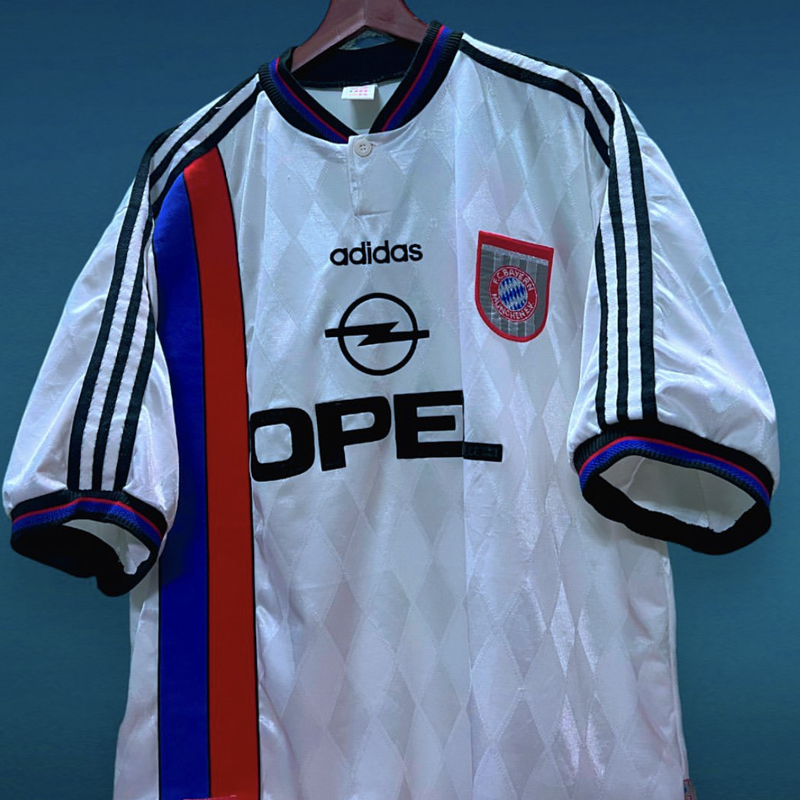 1996-1998 Bayern Munich Away