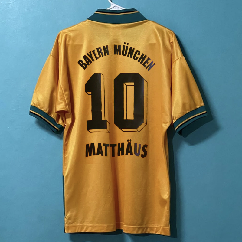 1993-1995 Bayern Munich Away