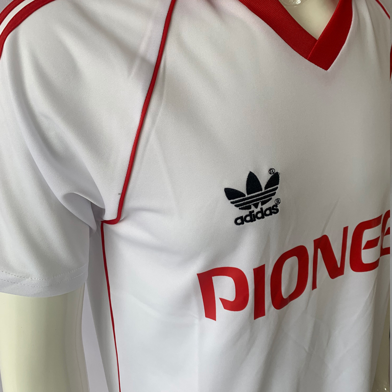 1980-1981 Koln Home