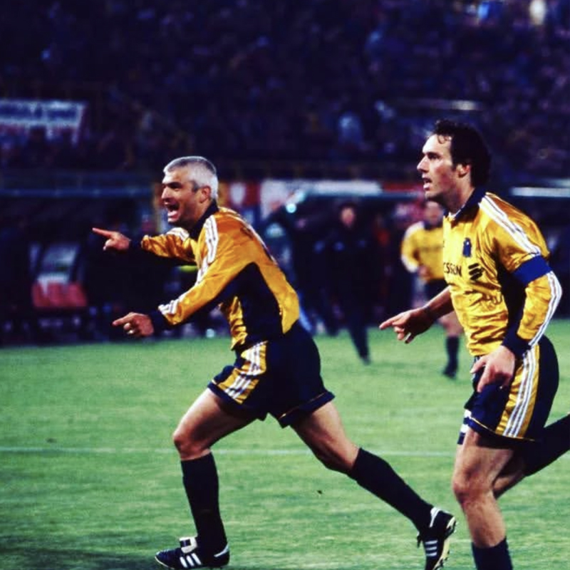 1998-1999 Olympique Marseille away