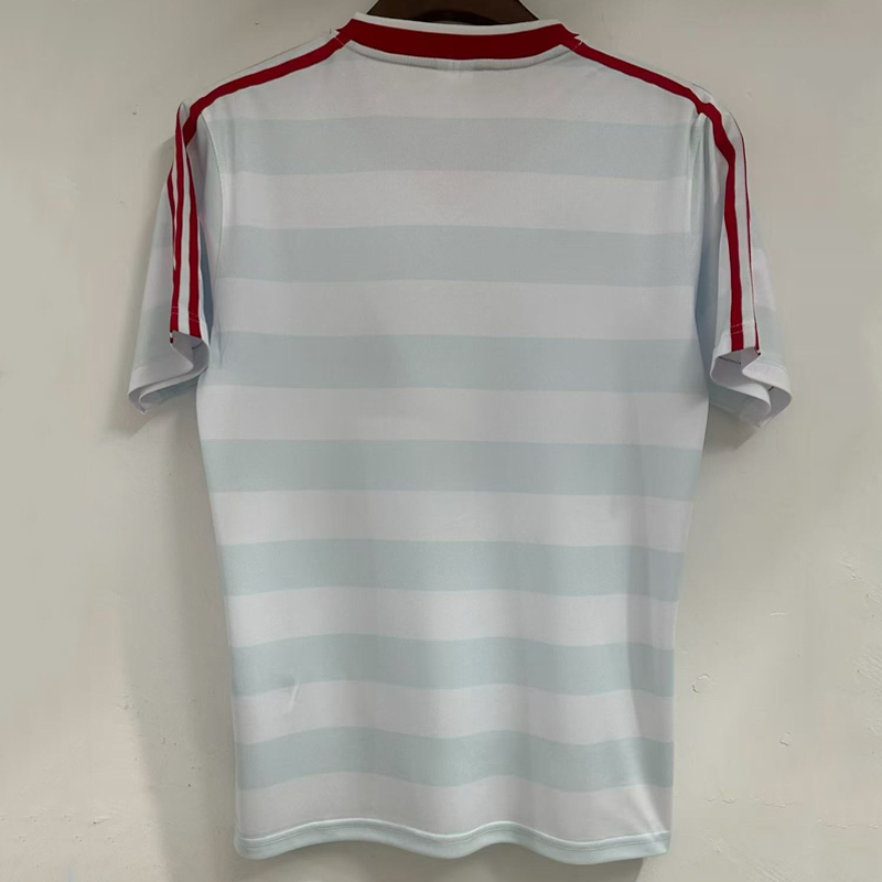 1986 Hamburger SV Home