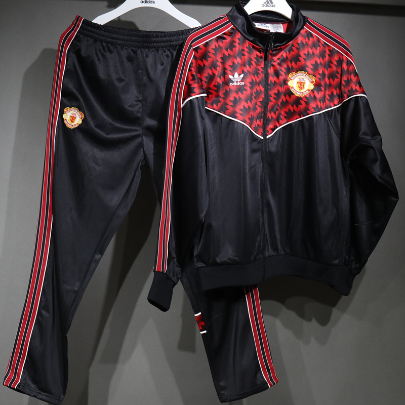 2025-2026 Manchester United  jackets