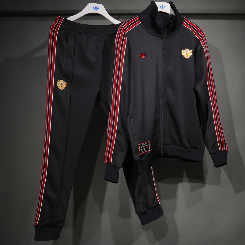 2025-2026 Manchester United black   jacket