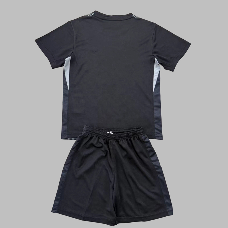 2025-2026 Chelsea Goalkeeper kids