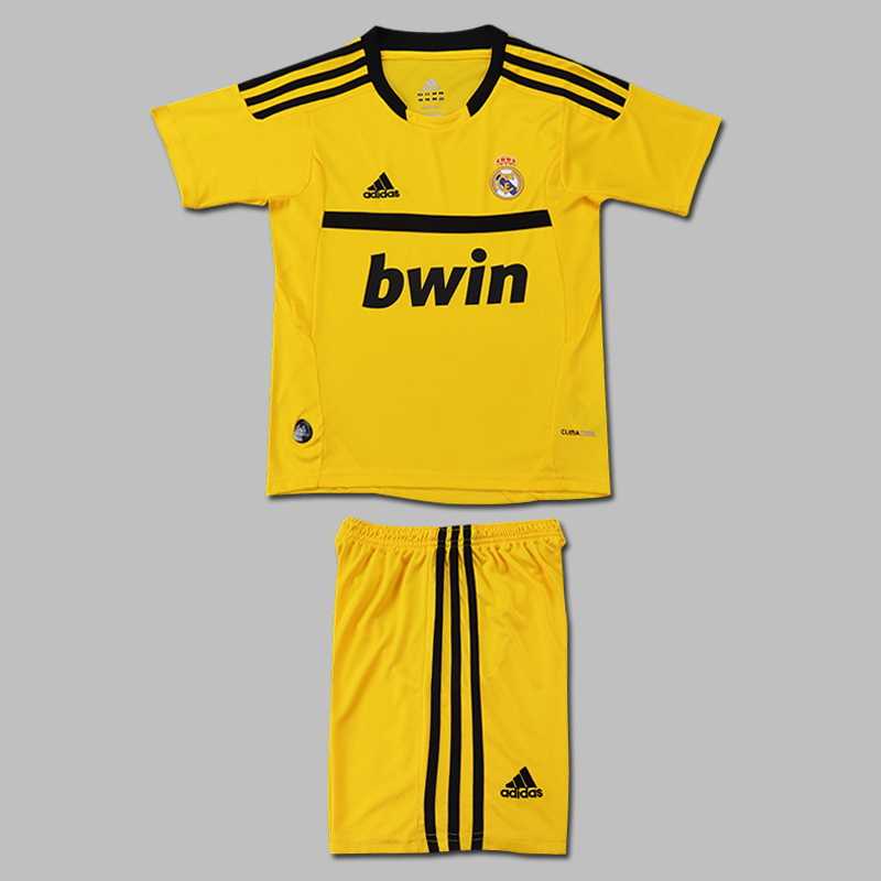 2011-2012 Real Madrid Goalkeeper  Kids