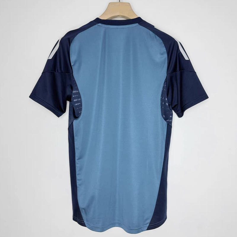 2025-2026 Arsenal training shirt