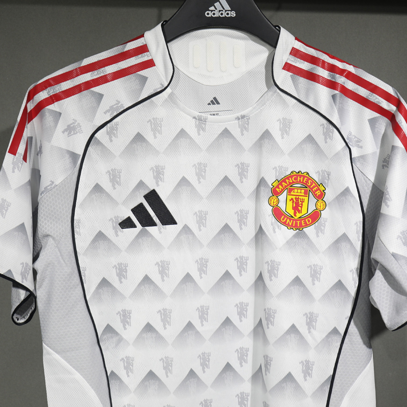 2025 - 2026 Manchester United Limited Edition Player version