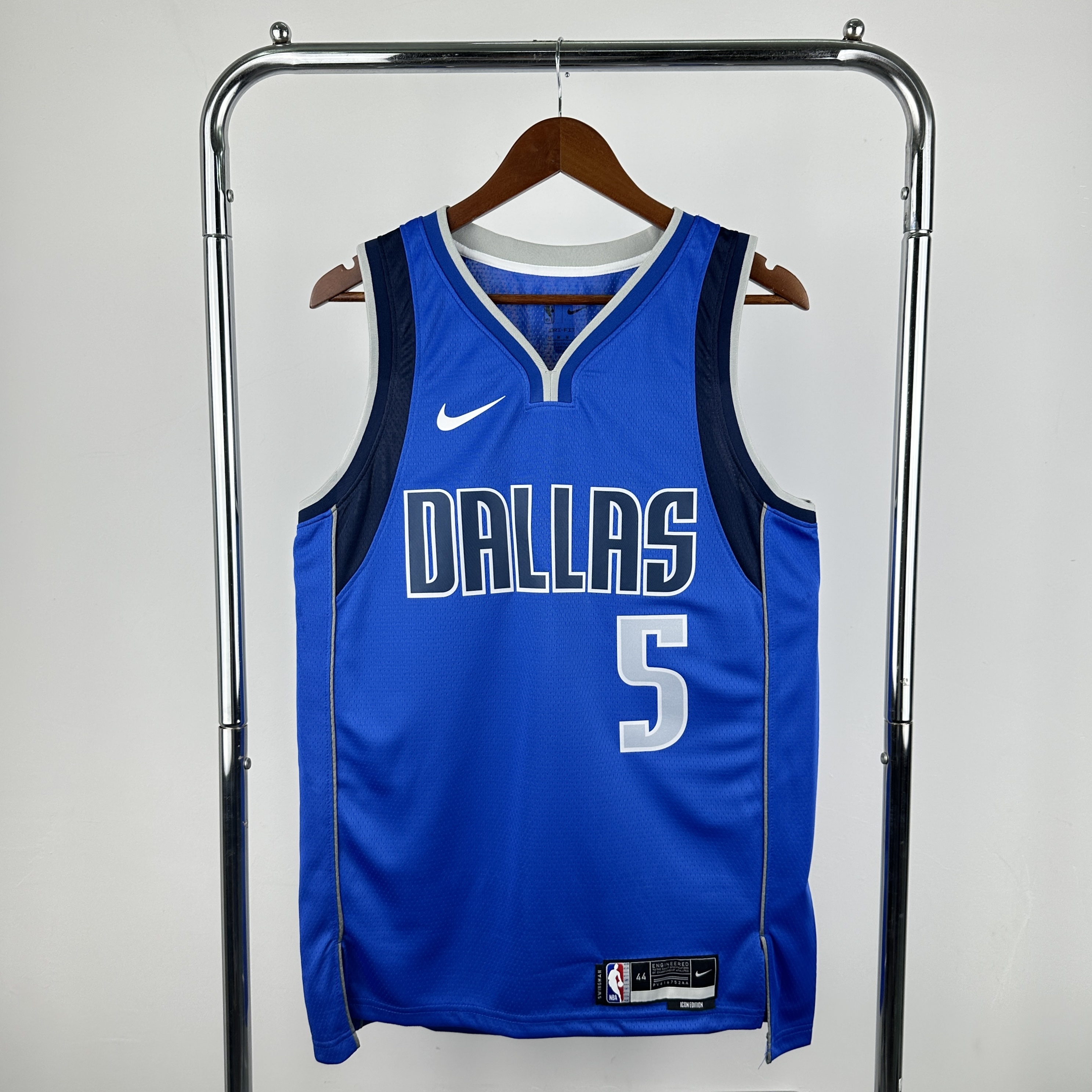 Mavericks  Blue 32   Flagg