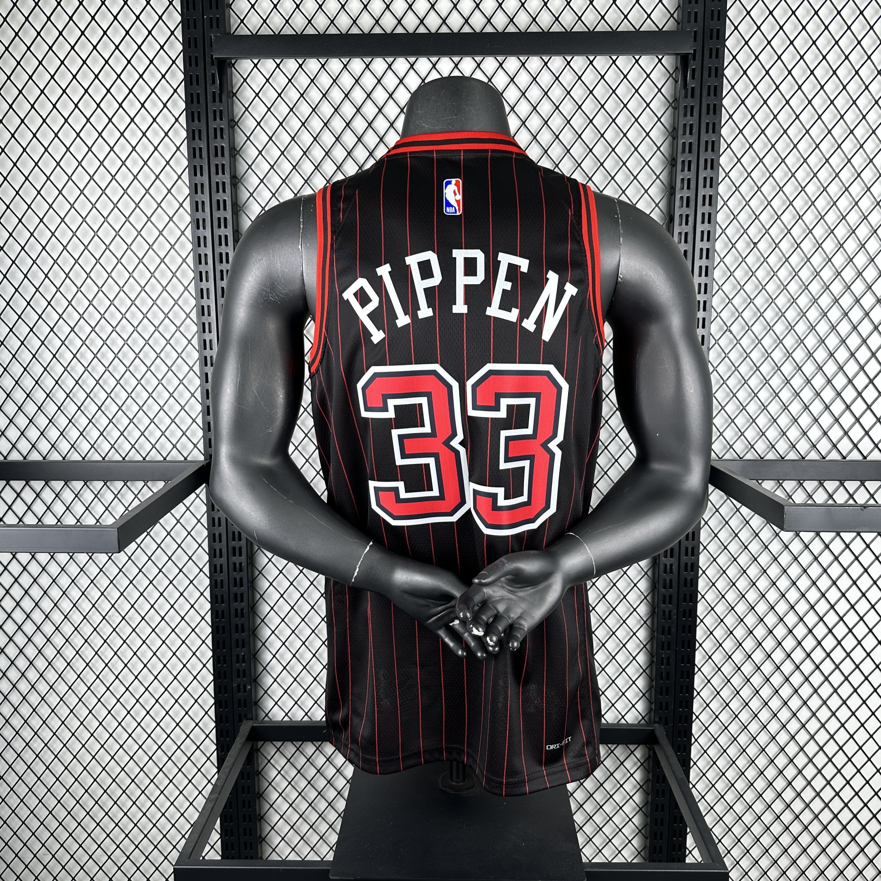 26 season Bulls Flyman edition 33 Pipon