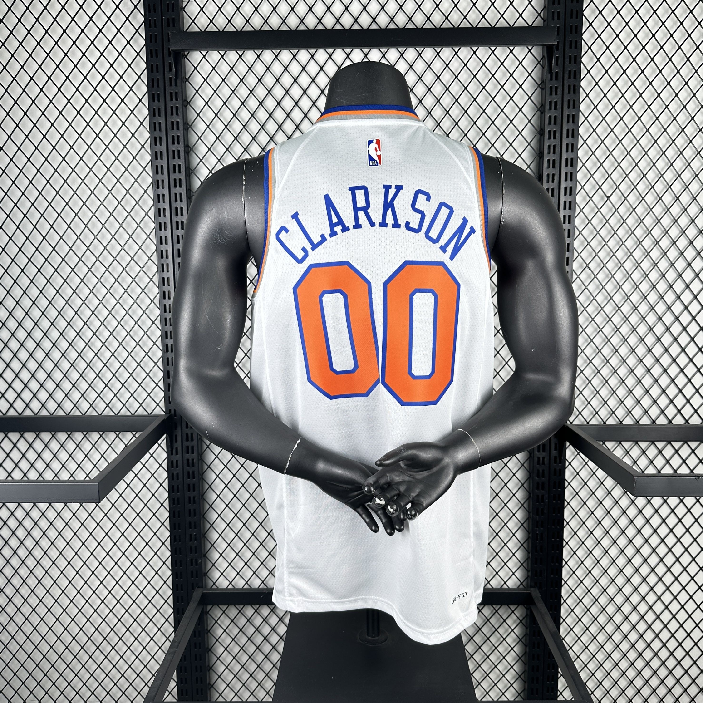 23 season - Knicks white 00 Clarkson