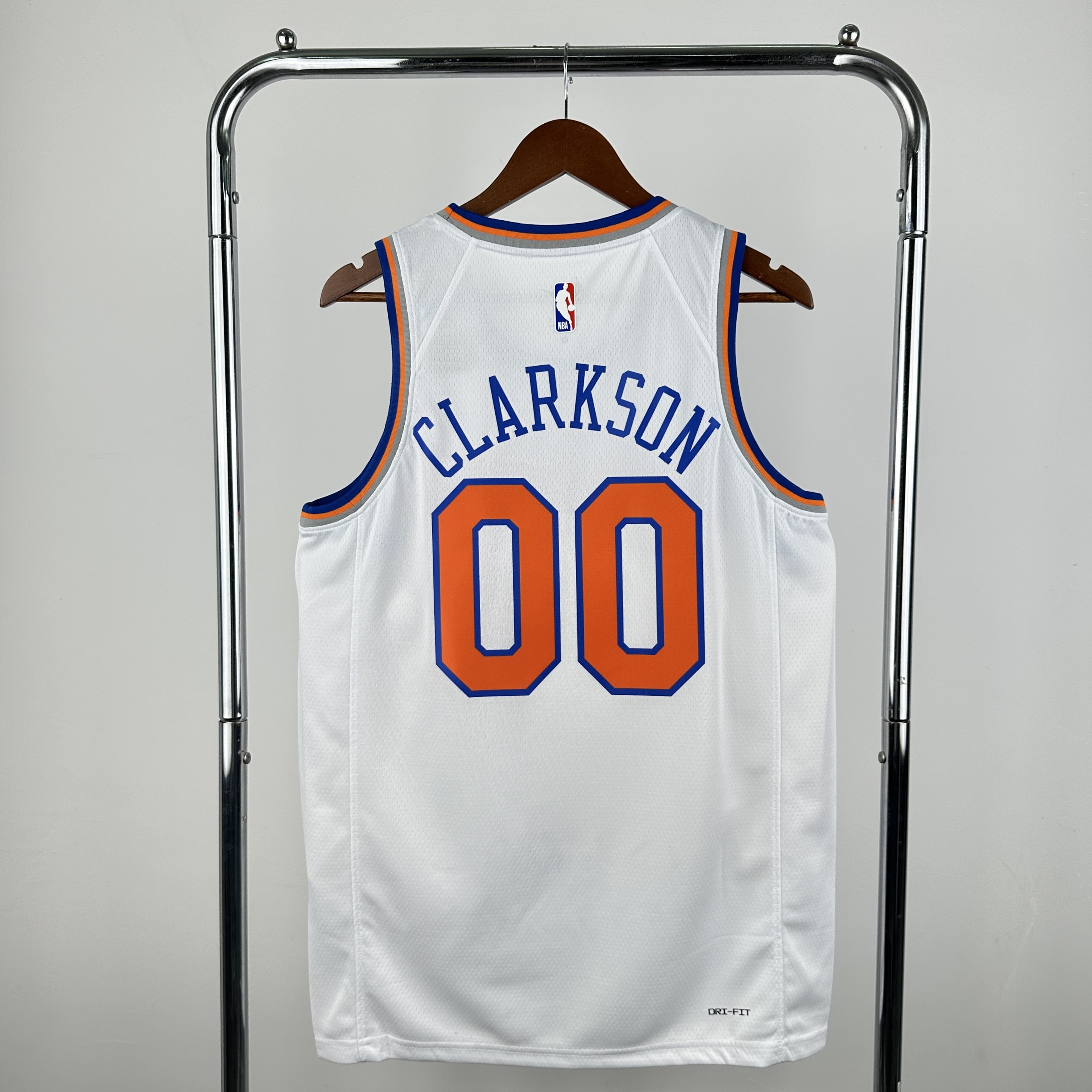 23 season - Knicks white 00 Clarkson