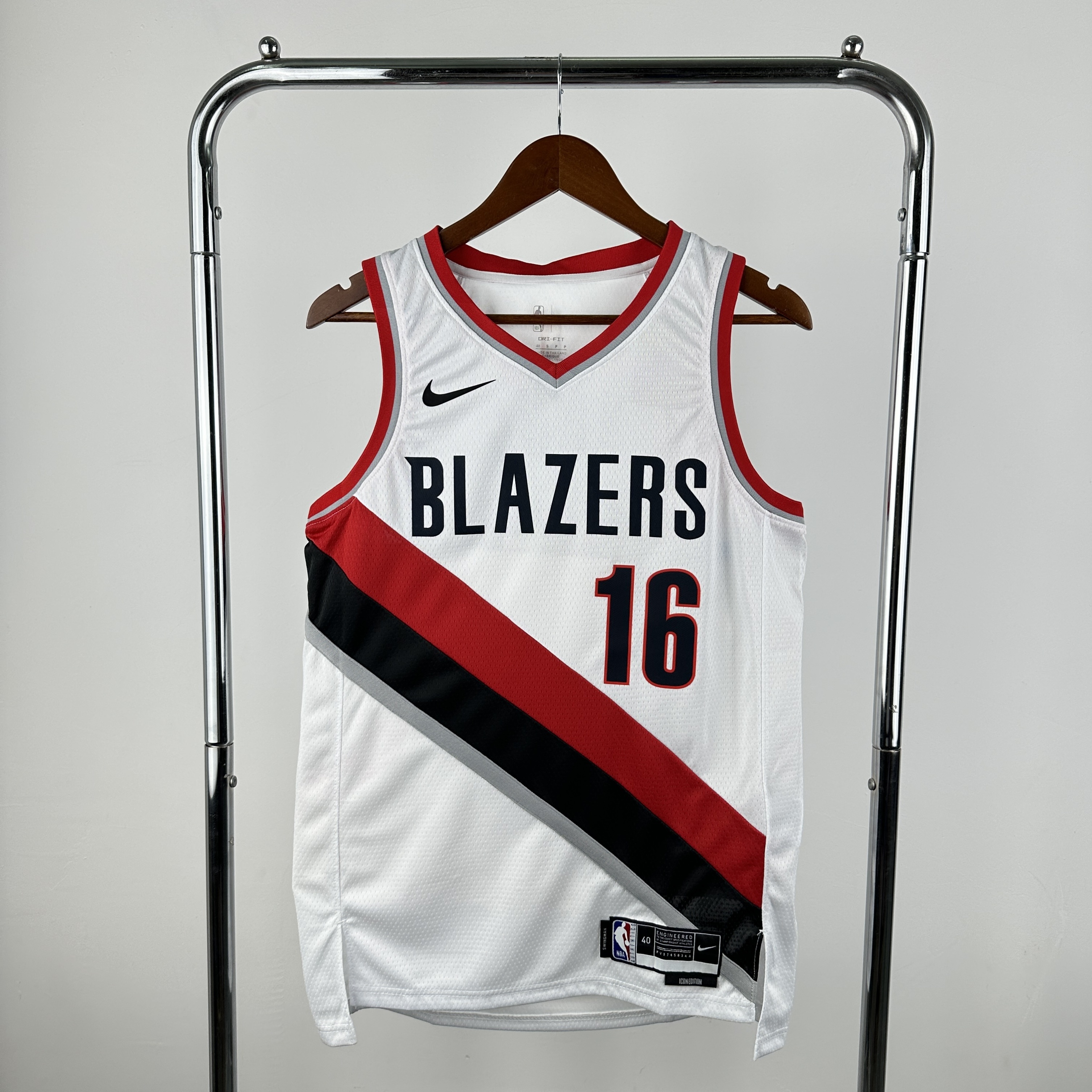 23 season Trail Blazers white 16 Yang