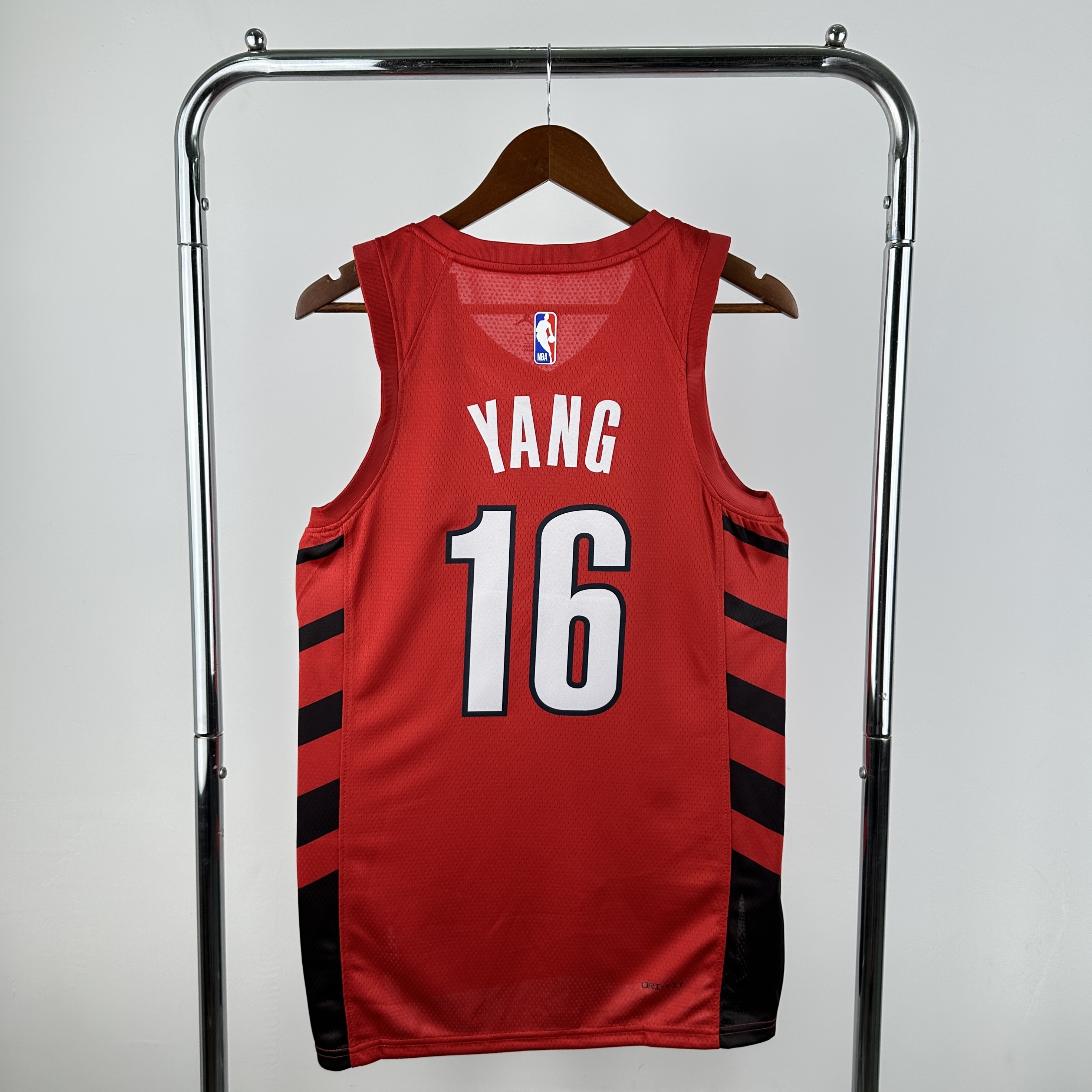 23 season Trail Blazers Flyer 16 Yang