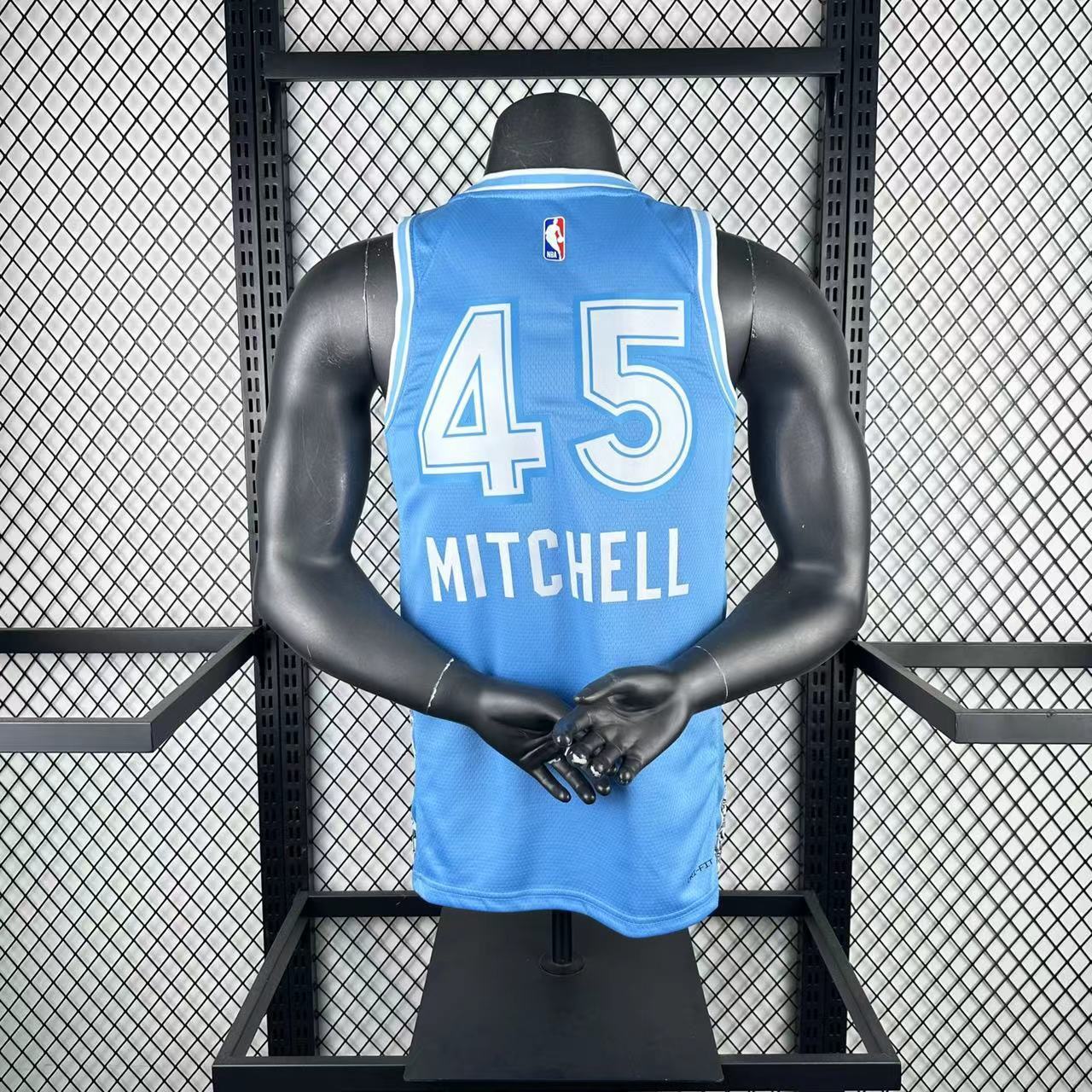 25 season Cavaliers City Edition 45 Mitchell