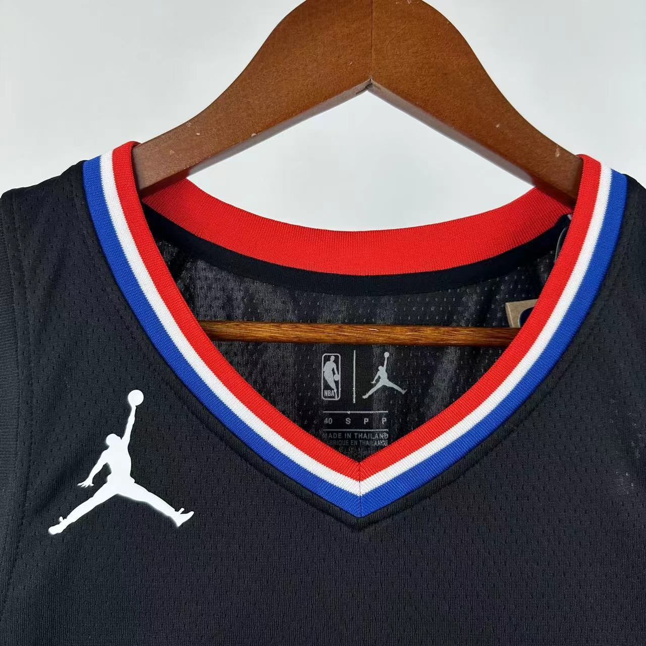 Clippers' Flying Man No. 3 Paul