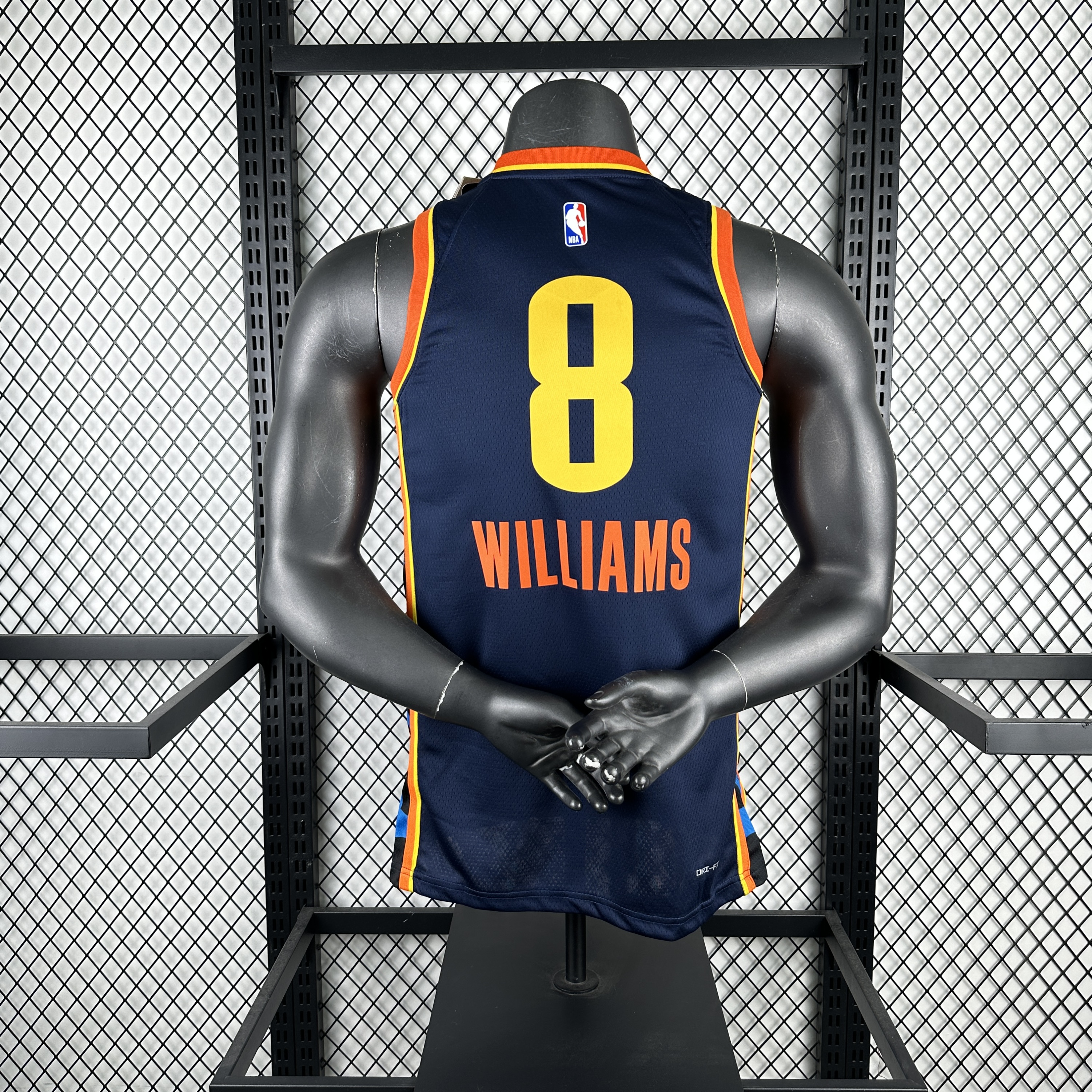 25 season Thunder 8 Williams