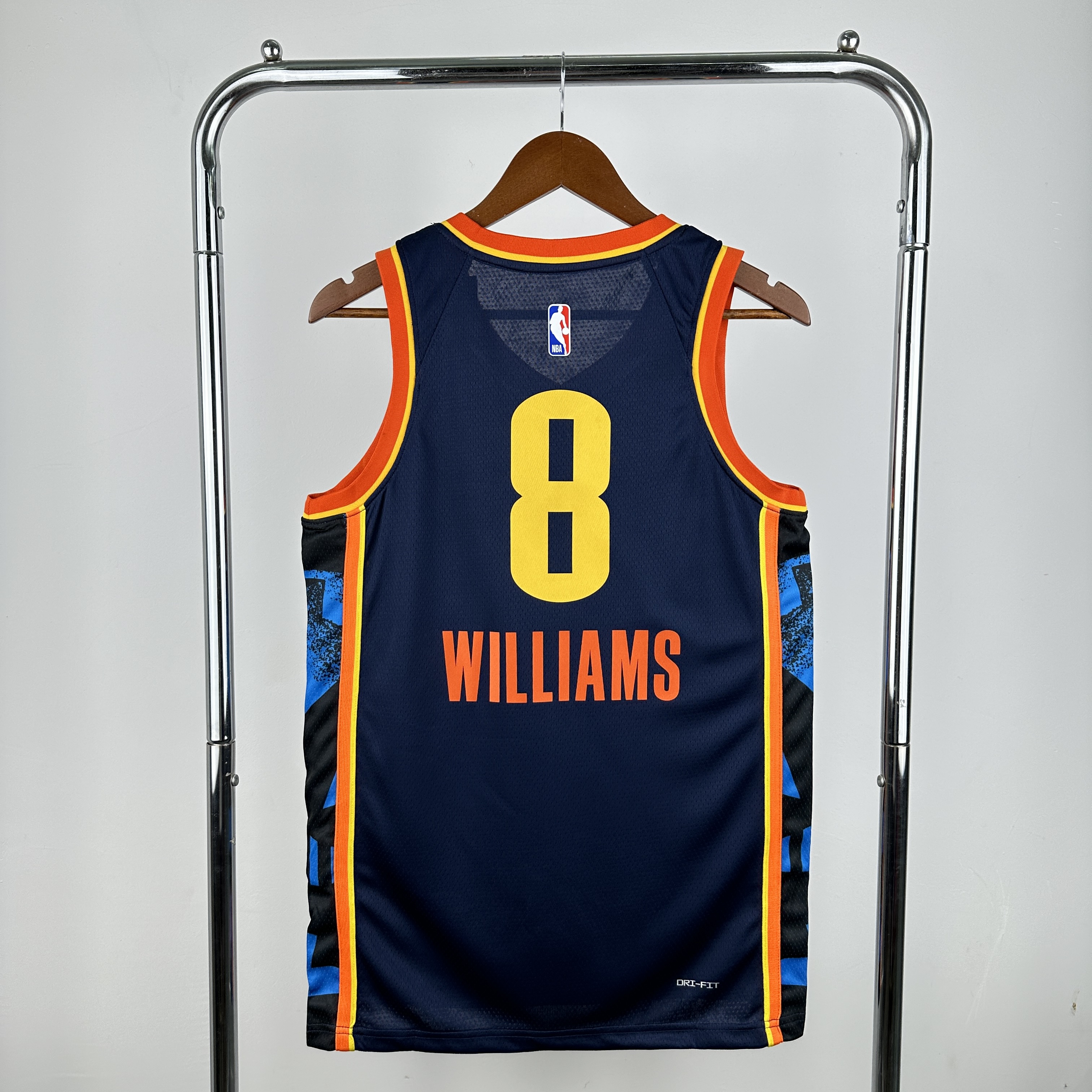 25 season Thunder 8 Williams