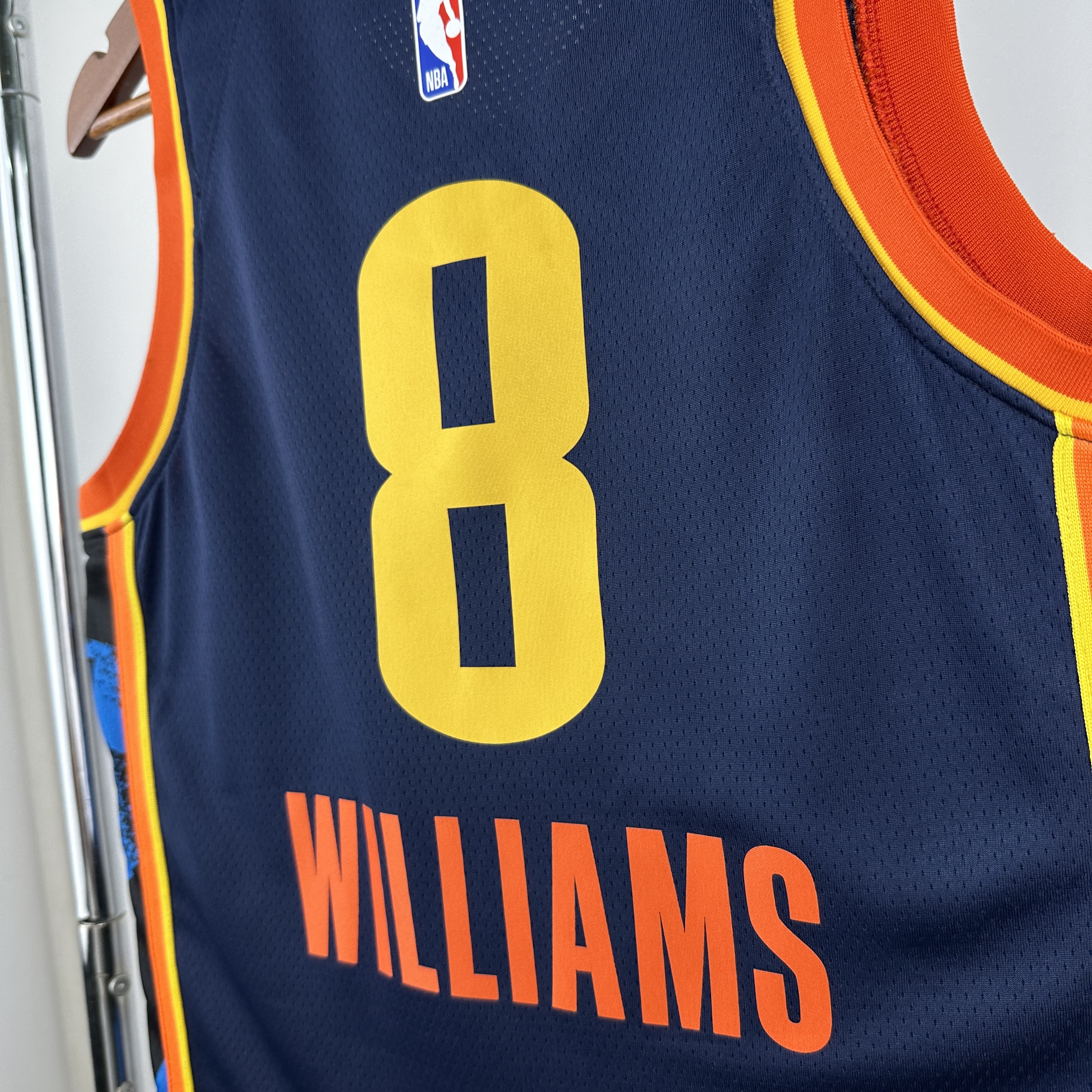 25 season Thunder 8 Williams